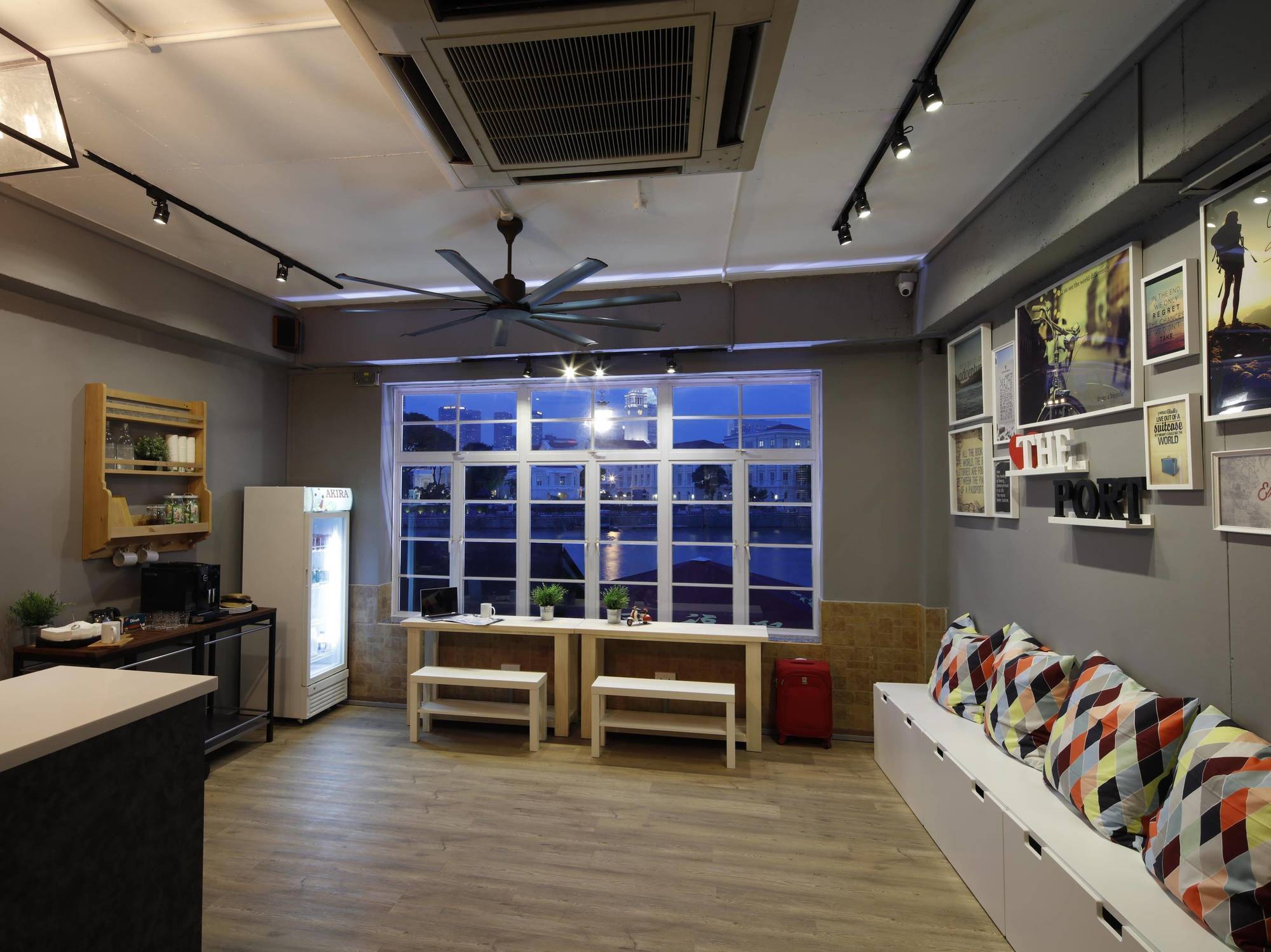 Beat. Capsule Hostel @ Boat Quay Singapore Bagian luar foto